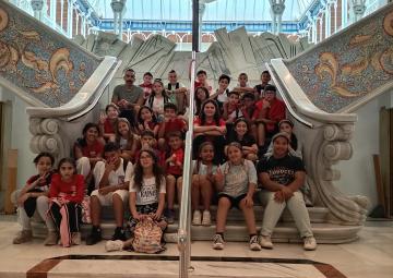Estudiantes del CEIP San Juan Bautista (Alquerías, Murcia) durante su visita a la Asamblea Regional el 19 de mayo de 2026