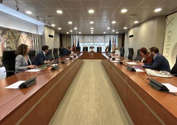 Foto de archivo: Mesa de la Cámara y Junta de Portavoces reunidos en sesión conjunta Foto de archivo: Mesa de la Cámara y Junta de Portavoces reunidos en sesión conjunta