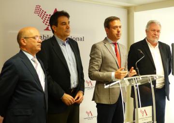 Marcos Ortuño Soto (Popular), presidente de la Comisión de Empleo, y los diputados Luis Francisco Fernández Martínez, (Ciudadanos- Partido de la Ciudadanía), Antonio Guillamón Insa (Socialista), y José Soria García (Popular)