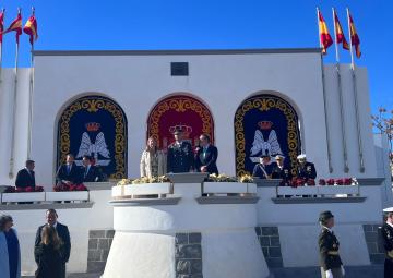La presidenta de la Asamblea participa en la jura de bandera de los alumnos de nuevo ingreso de la AGA La presidenta de la Asamblea participa en la jura de bandera de los alumnos de nuevo ingreso de la AGA