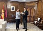 ‘La capacha’ recibe la aportación de la Asamblea Regional para el Santo y Real Hospital de Caridad.jpg