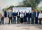 Foto de archivo: La presidenta de la Asamblea Regional de Murcia, Visitación Martínez, con los participantes de la Jornada de Trabajo del Grupo de la CALRE, el pasado 17 de octubre de 2024
