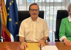 El ex director de la Fundación Secretariado Gitano, Jesús Salmerón Ruiz, previamente a su comparecencia ante la Comisión Especial de Estudio de Lucha contra la Pobreza y Exclusión Social en la Región de Murcia