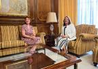La presidenta de la Asamblea Regional, Visitación Martínez, se reúne con la portavoz del grupo parlamentario Mixto, María Marín
