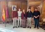 La presidenta de la Asamblea conoce a la Federación estudiantil ‘UNES Región de Murcia’  
