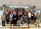 Los estudiantes participantes en el programa Educando en Justicia visitan la Asamblea Regional