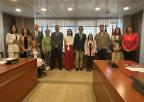 La presidenta de UNICEF Comité Murcia, Carolina Olivares Serrano, con los miembros de la Comisión Especial de Estudio sobre Infancia y Adolescencia