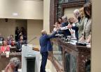 Pedro López Hernández toma posesión de su escaño como diputado regional