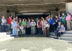 Lectura del XXIV Manifiesto de AFIBROCAR en la puerta principal de la Asamblea Regional y mesa informativa