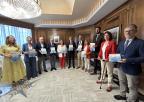 Presentación del Proyecto de Ley de Presupuestos regionales 2025 a la presidenta de la Asamblea Regional, miembros de la Mesa de la Cámara, portavoces de los grupos parlamentarios y presidente de la Comisión de Economía, Hacienda y Presupuesto