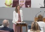 Mª Luisa Ramón Meroño (G.P. Popular) tomando posesión como diputada de la Asamblea Regional de Murcia