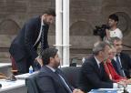 Votación del portavoz del grupo parlamentario Vox, José Ángel Antelo