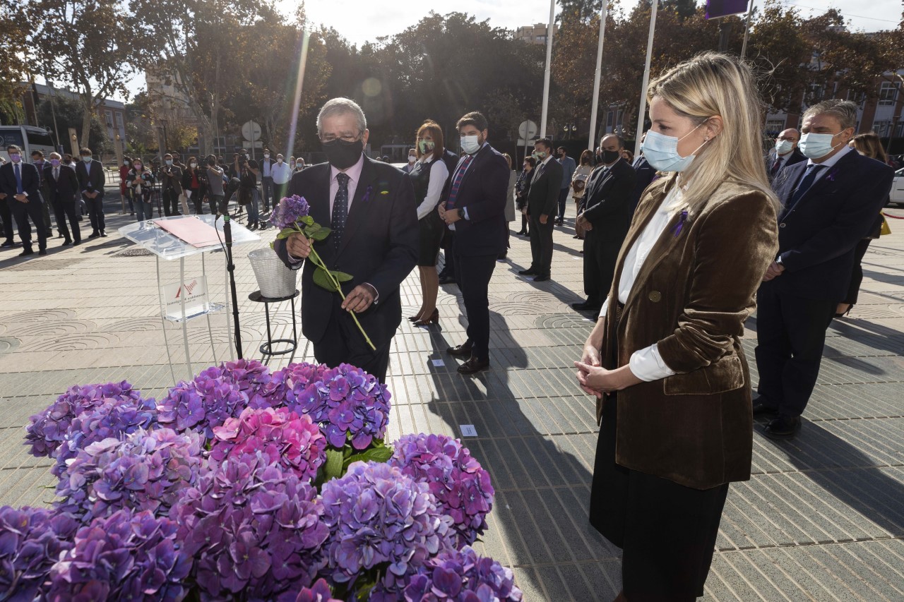 Acto institucional contra la Violencia de Género