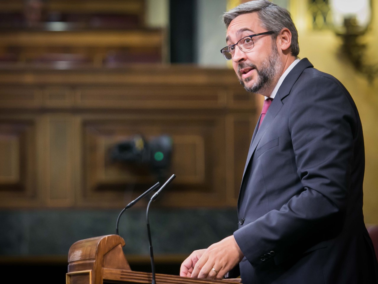Víctor Manuel Martínez Muñoz, portavoz del Grupo Parlamentario Popular, haciendo uso de la palabra