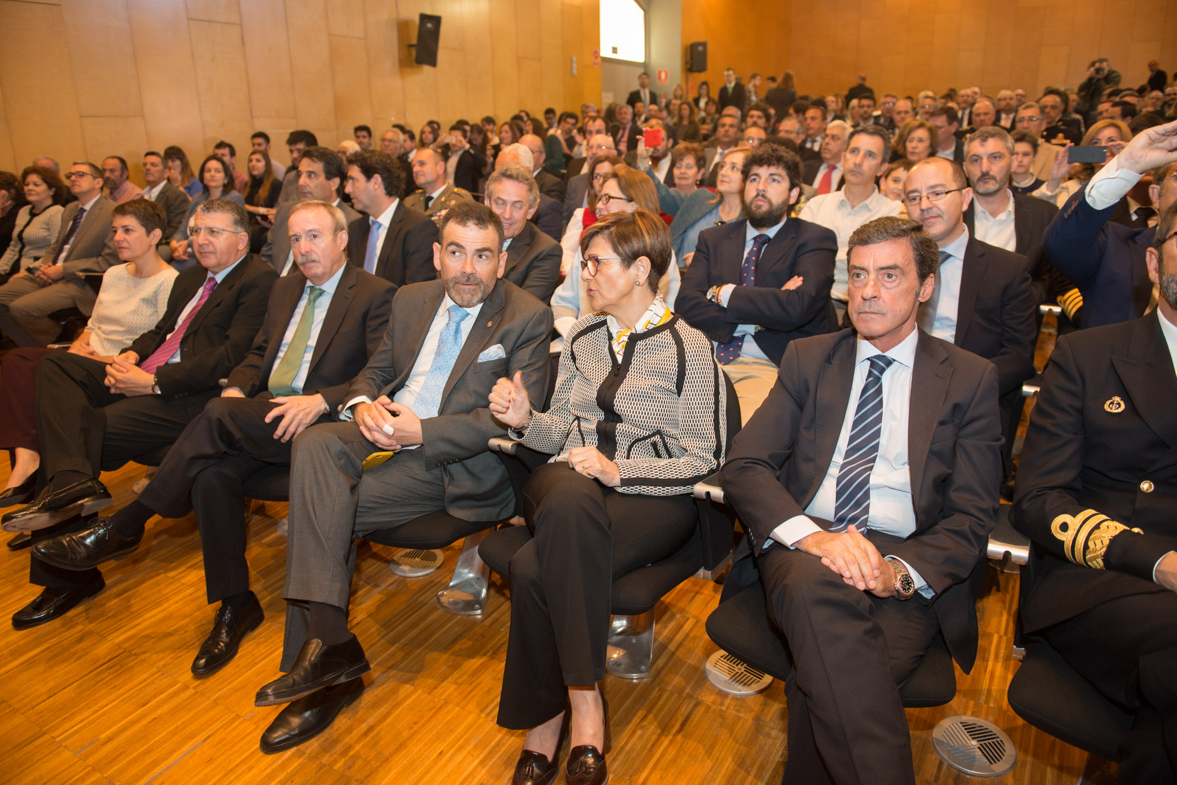Amplia representación de la Asamblea en la toma de posesión de Díaz Morcillo