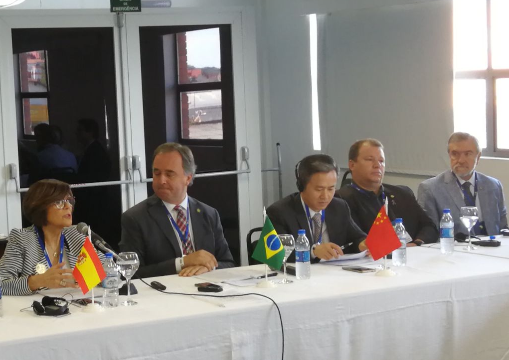 Rosa Peñalver representa en Brasil a los 74 parlamentos regionales de Europa en la Conferencia de Estados Legislativos
