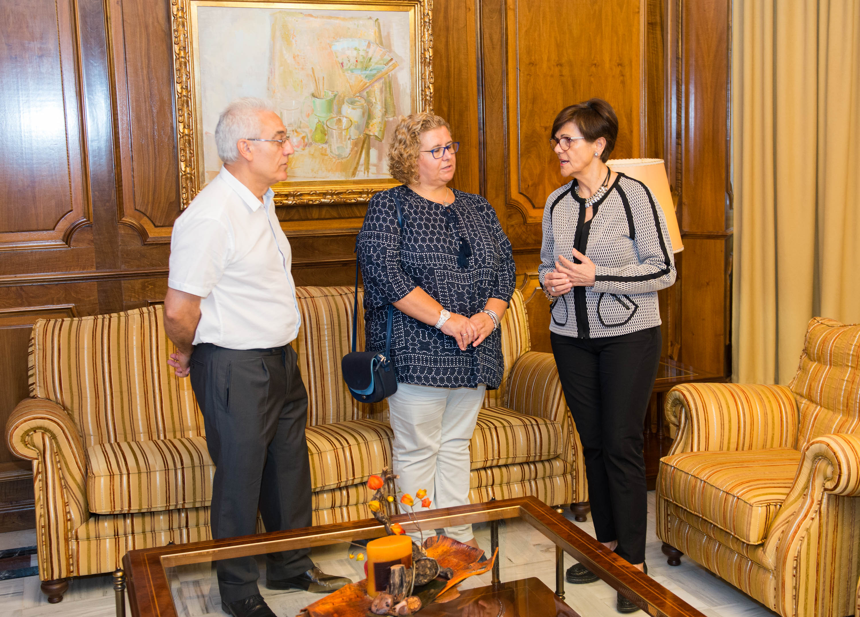 La directora y el secretario de UNED Cartagena han visitado esta mañana a Rosa Peñalver