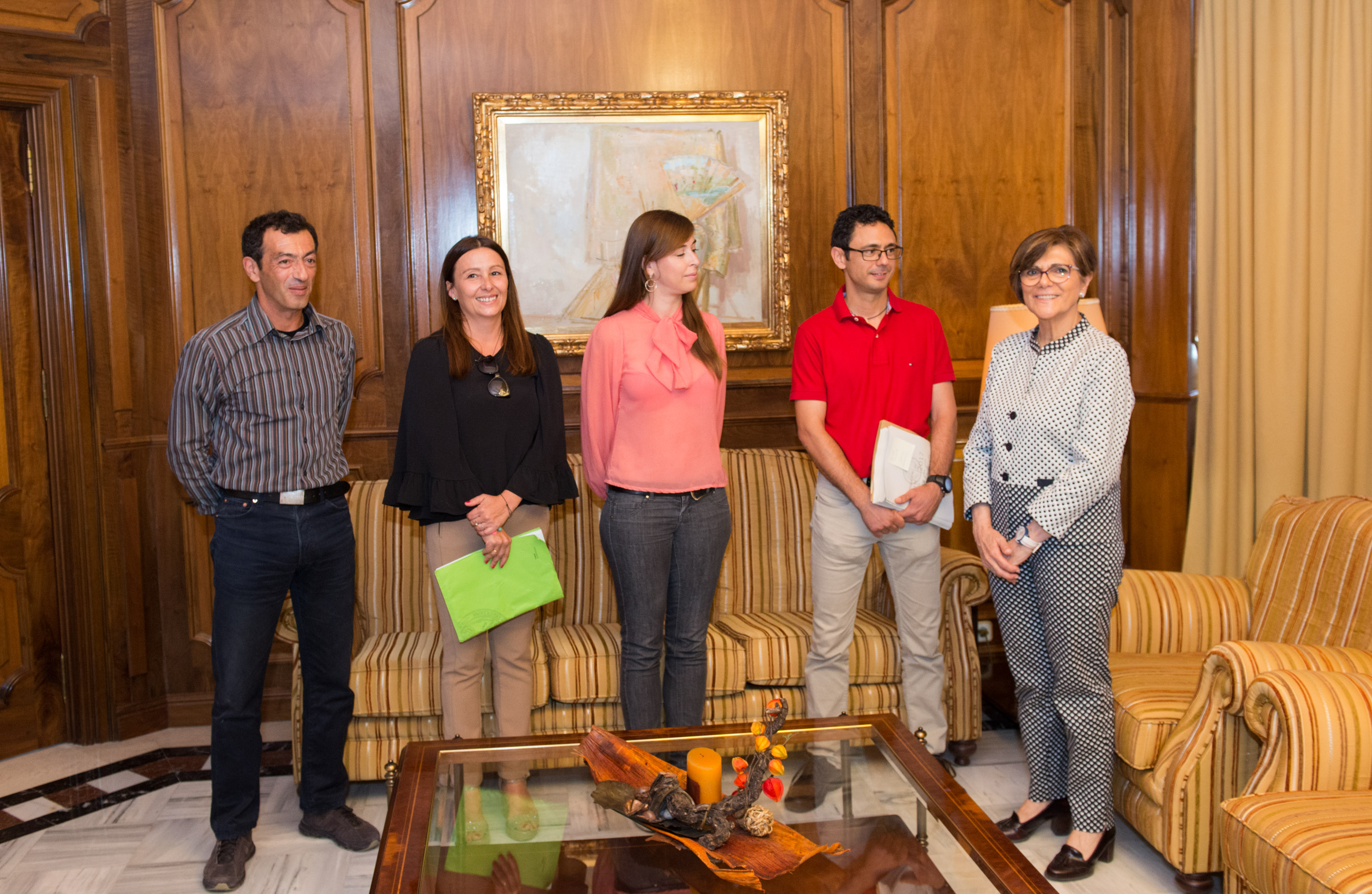 La presidenta de la Asamblea ha recibido a la asociación Nueva Cultura por el Clima